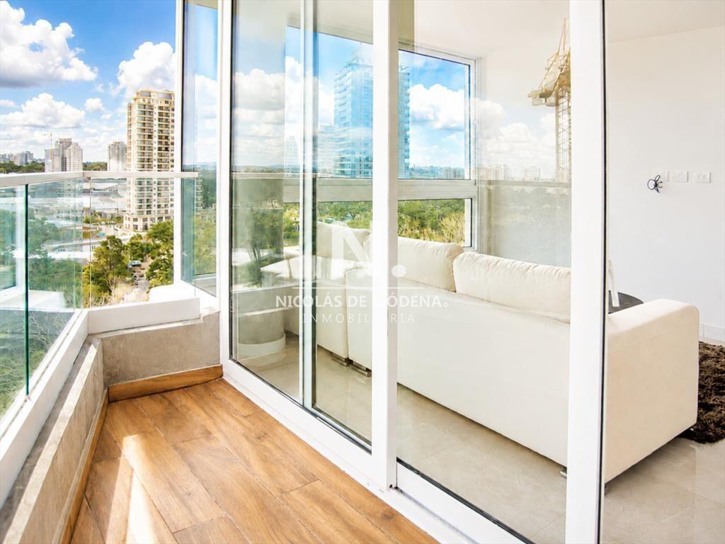 Vende apartamento de 3 dormitorios en Punta del
