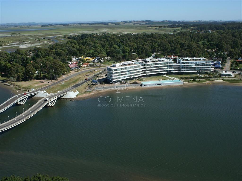 Apartamento en La Barra 3 dormitorios con balcón