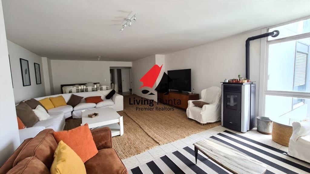 Apartamento a metros del mar