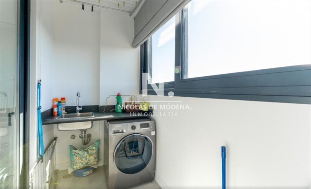 En venta apartamento de 3 dormitorios con vista