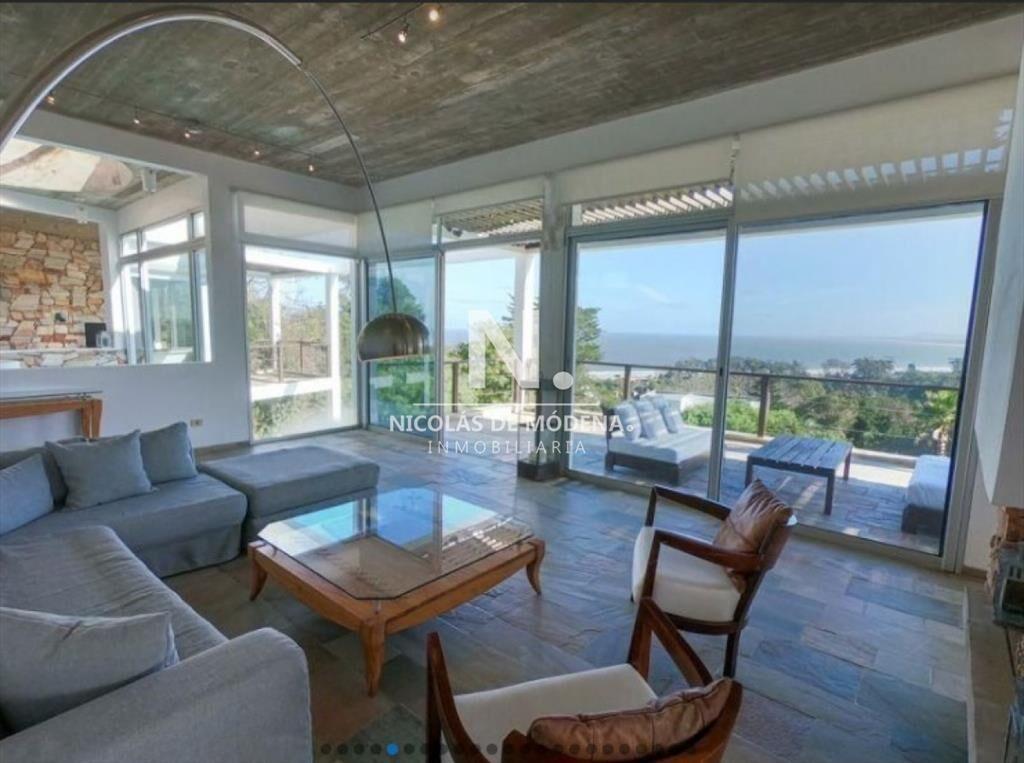 Casa en venta, hermosa vista.
