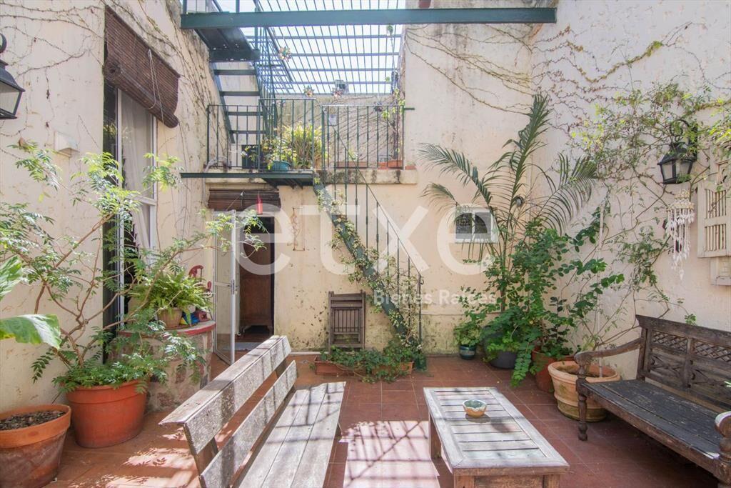 Venta de Divina Casa PH con Renta en Parque Rodo...