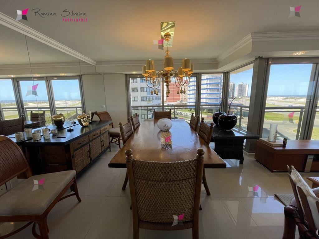 Apartamento en Brava, 3 dormitorios TORRE IMPERIALE