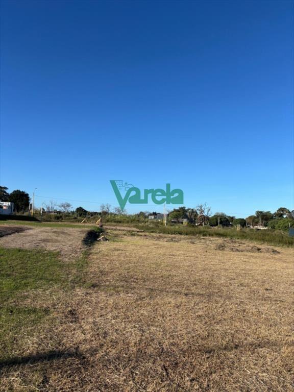 Terreno Lagomar en excelente entorno, con