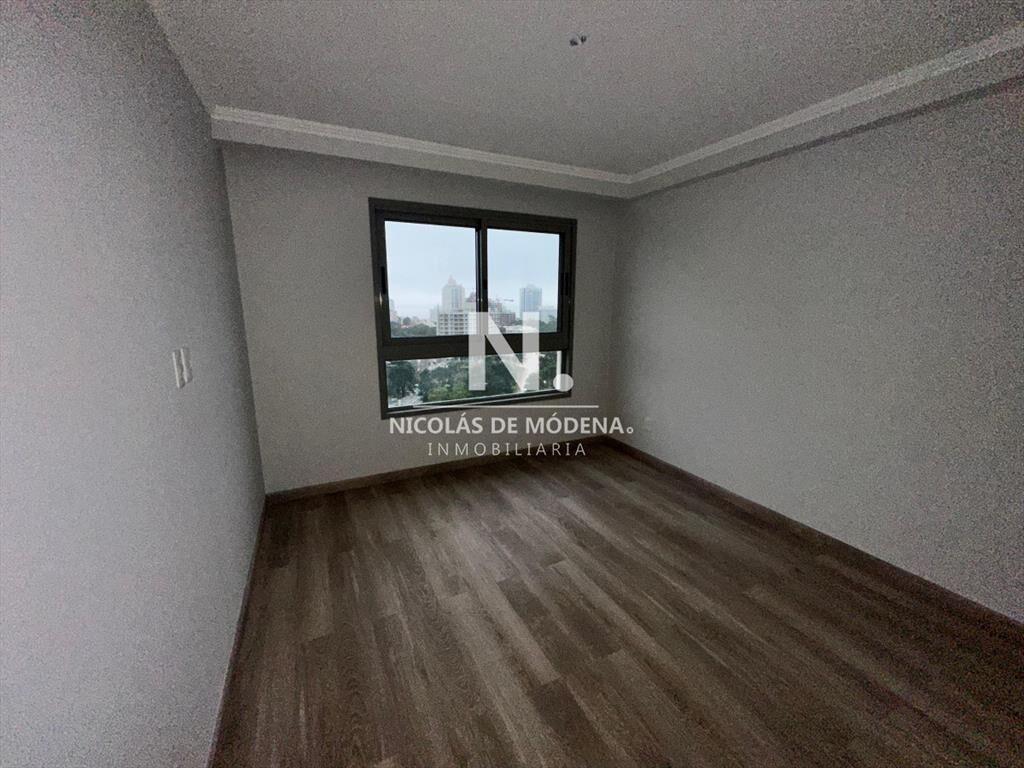 Moderno Apartamento de 2 dormitorios en Punta de