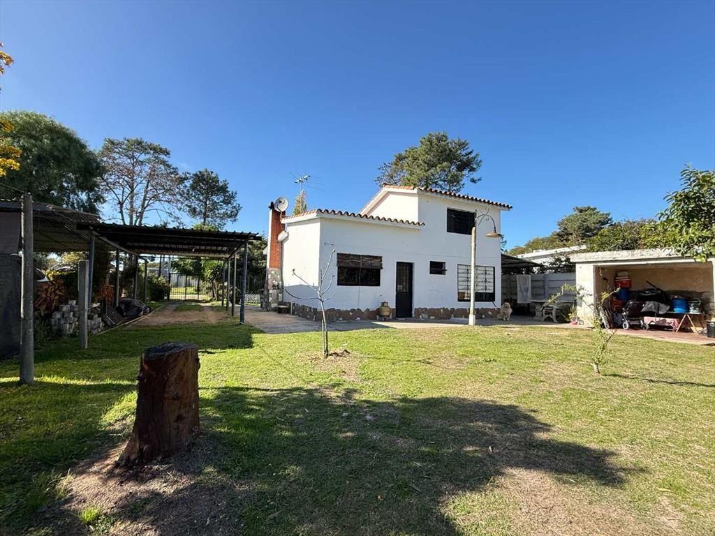 Venta 2 Casas en Lomas de Solymar 960m2 terrreno