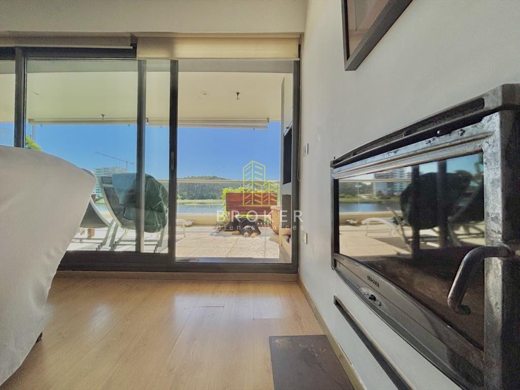 Venta apartamento 2 dormitorios punta del este parrillero e