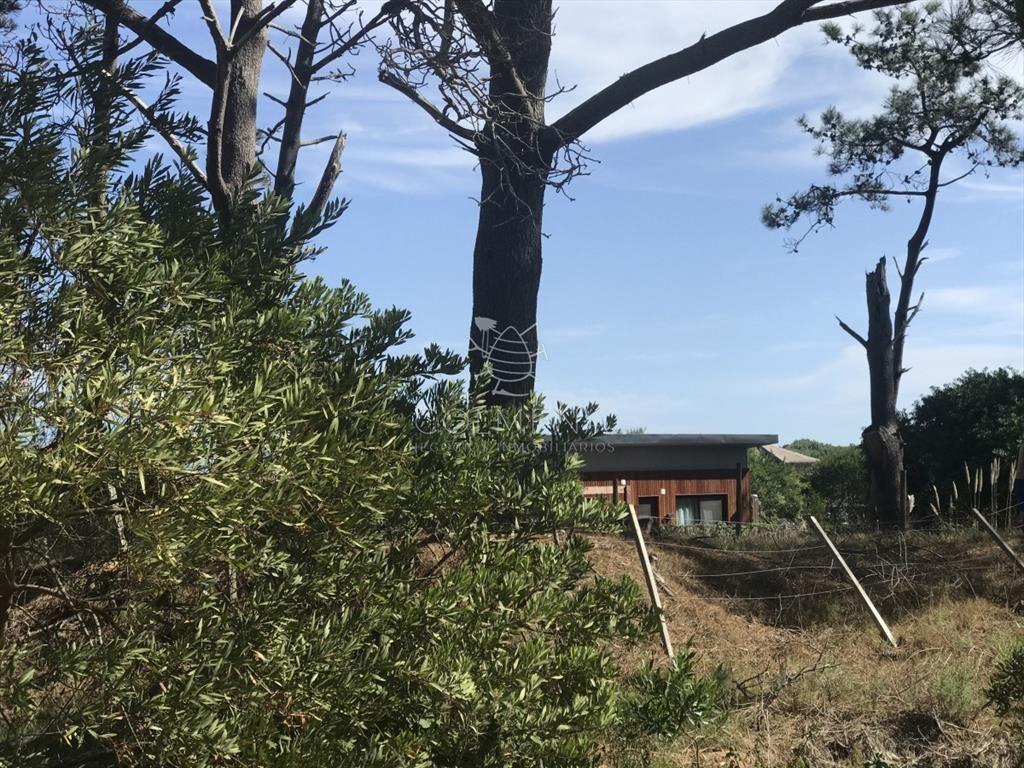 Venta terreno esquinero en Manantiales