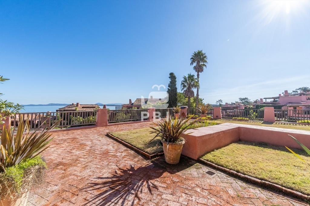 Venta de apartamento en Punta Ballena -  Marina -