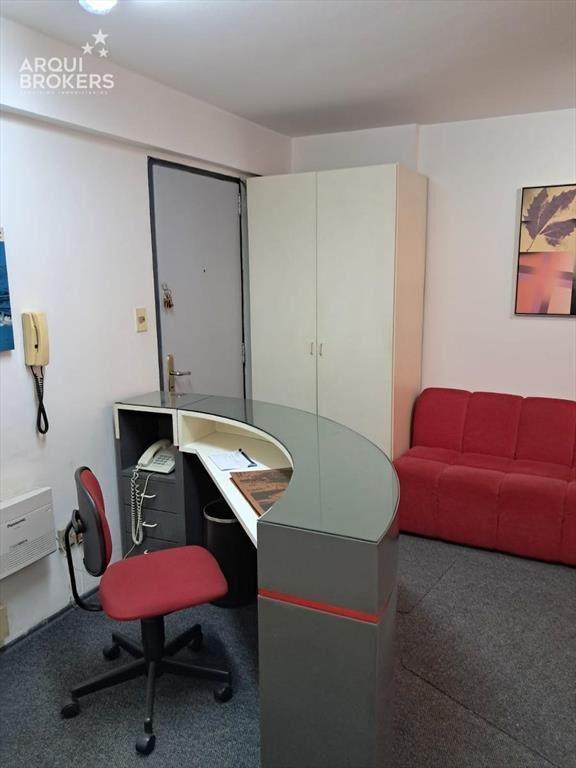 Oficina de tres ambientes en venta en Centro