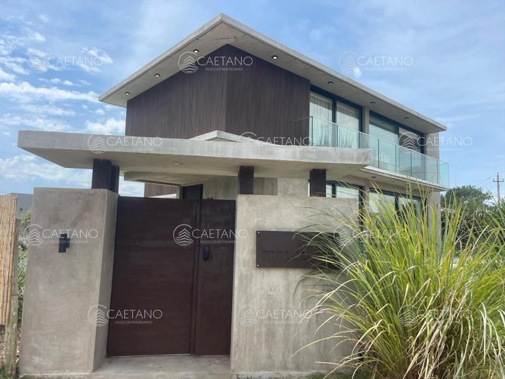 Casa 4 dormitorios alquiler temporada - Punta Ballena con v