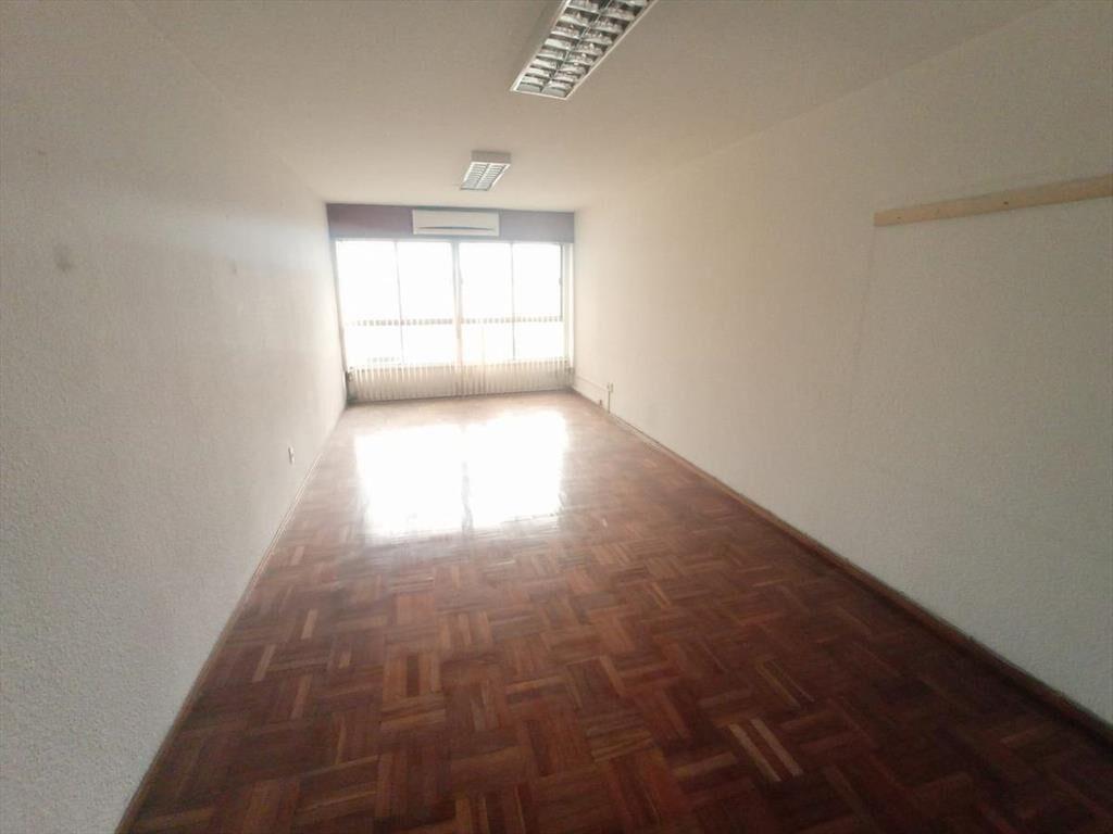 oficina- Plaza Independencia , 600 m2 , gge x1, vista a tre