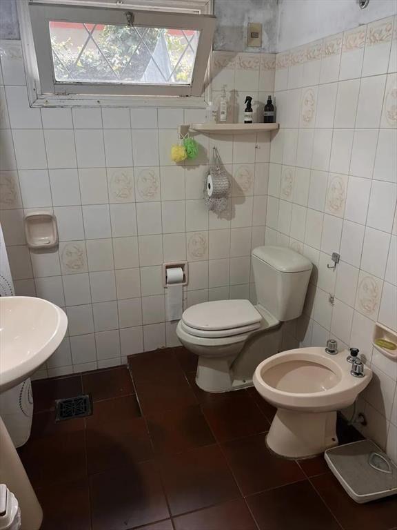 Venta Casa 4 dormitorios con amplio terreno cercana a la pl