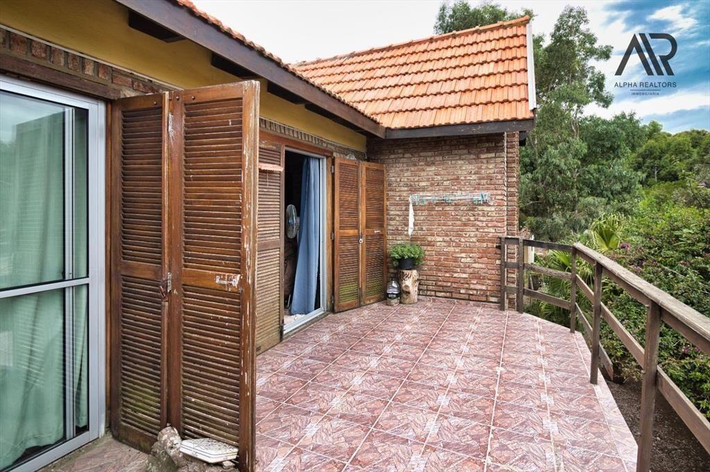 Casa en venta c/ cochera en Biarritz