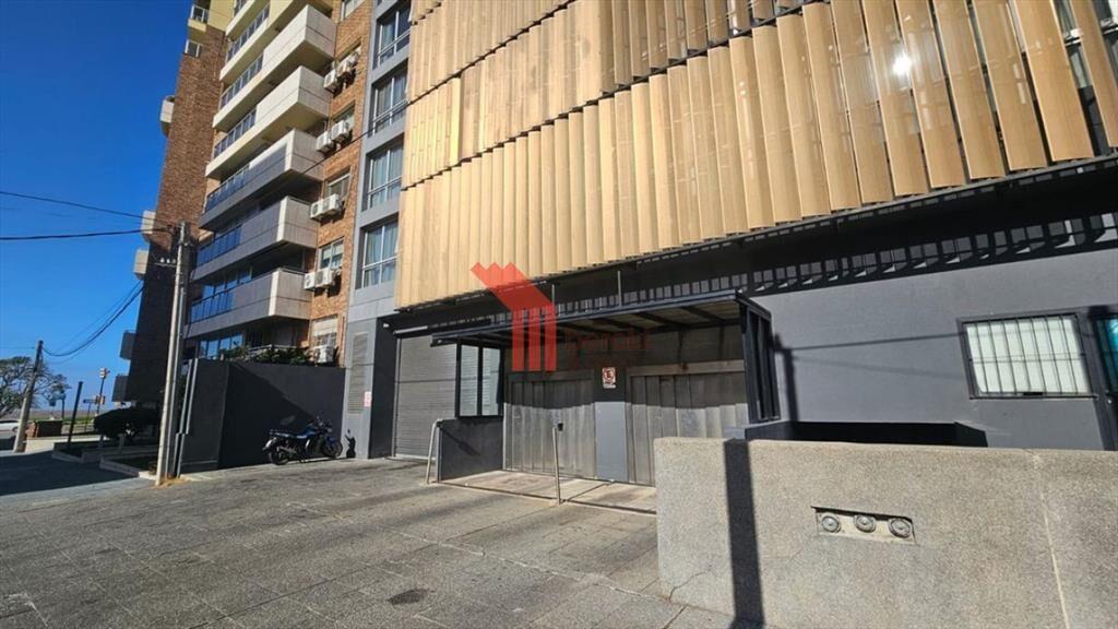 Venta cochera en Opta Punta Carretas