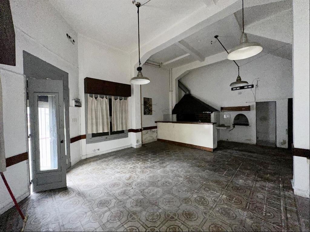 Venta local comercial + casona de altos Prox Barrio Reus