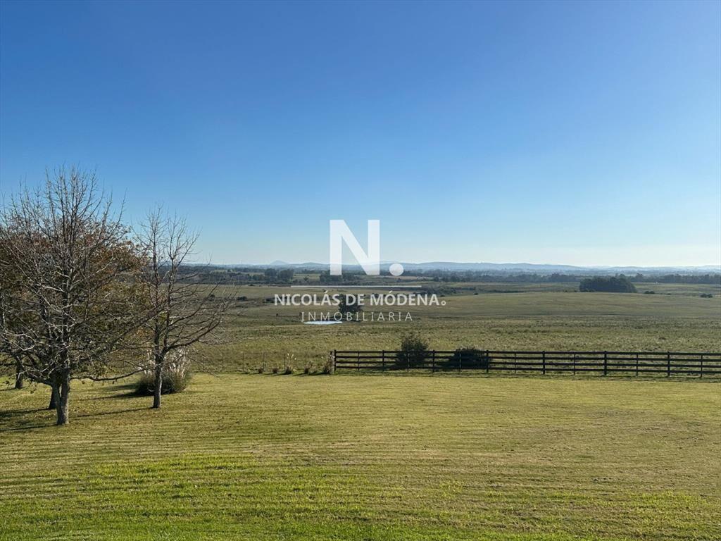 Vende campo en San Carlos Maldonado.