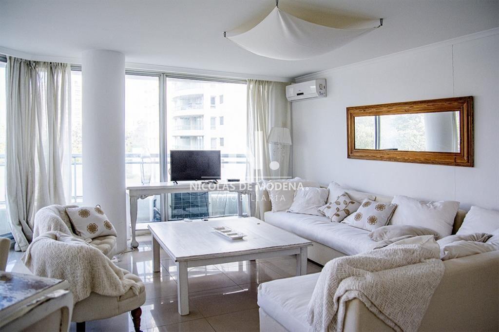 Apartamento en venta de 3 dormitorios Punta Del