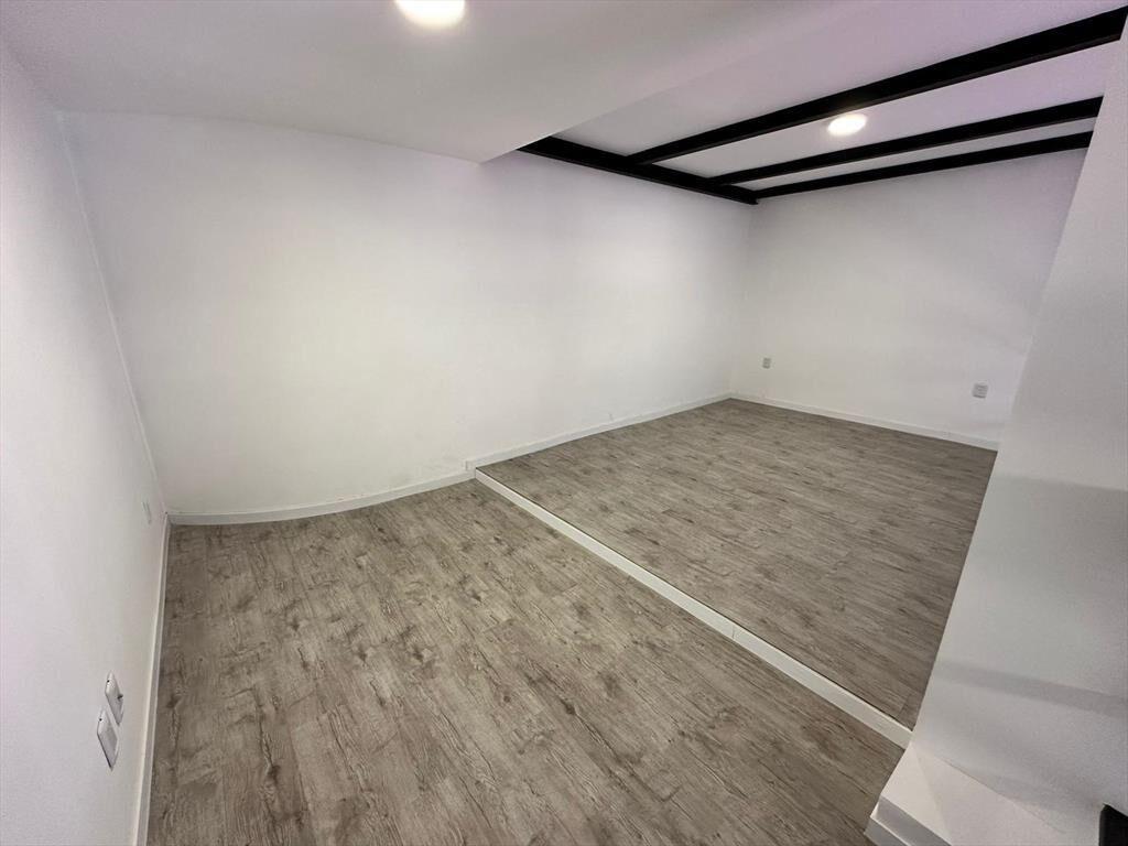 Loft al frente sobre Juan C Gómez, 35,9 M2 entrepiso, súp
