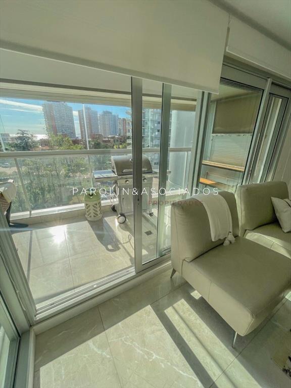Apartamento en venta de 3 dormitorios en Miami boulevard, P