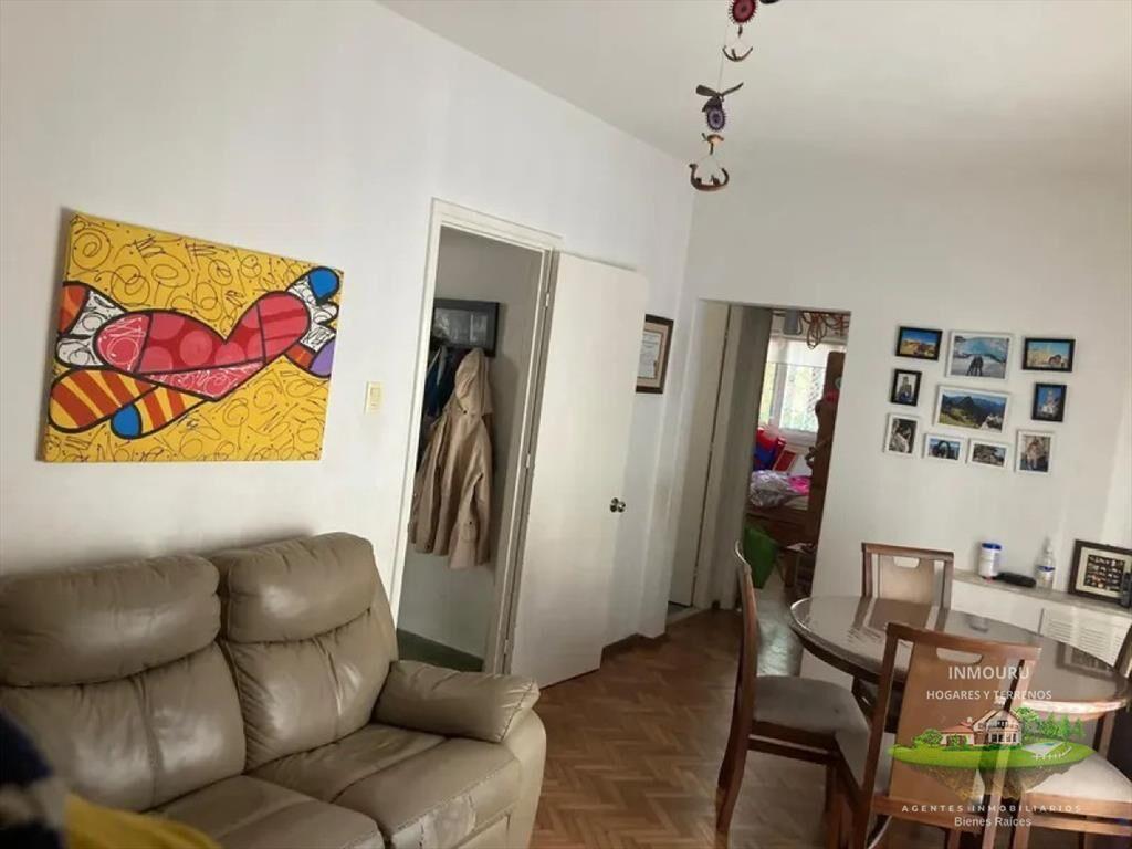 Vendo apartamento a pasos de la rambla