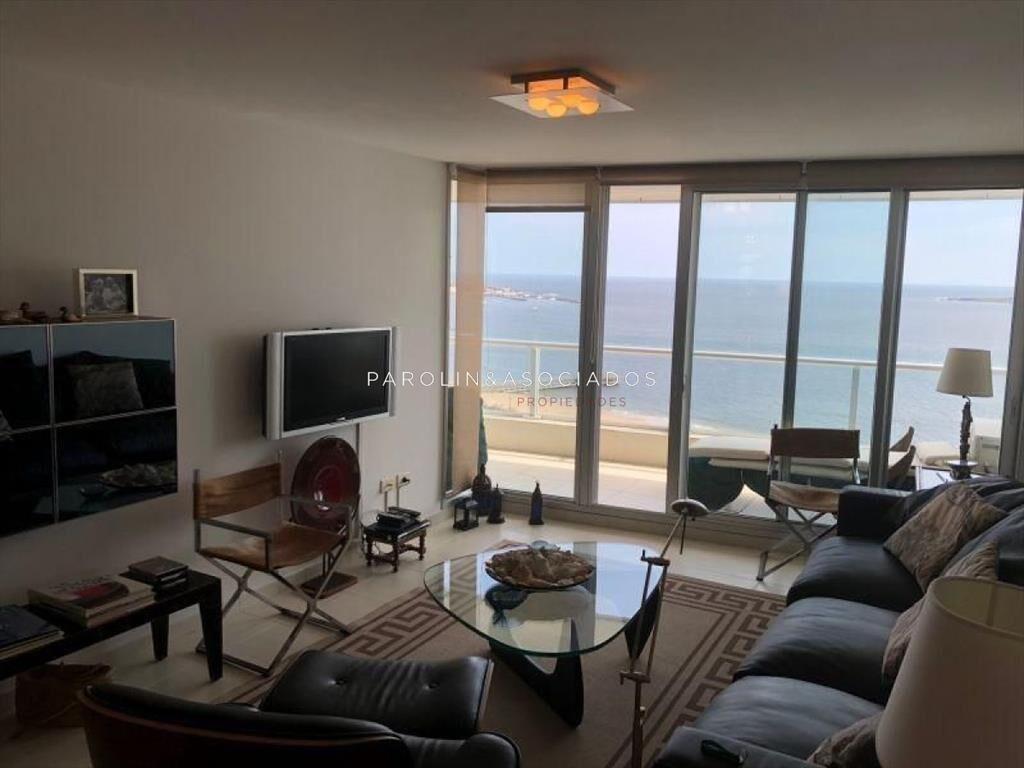 Apartamento en venta de 2 dormitorios en Season