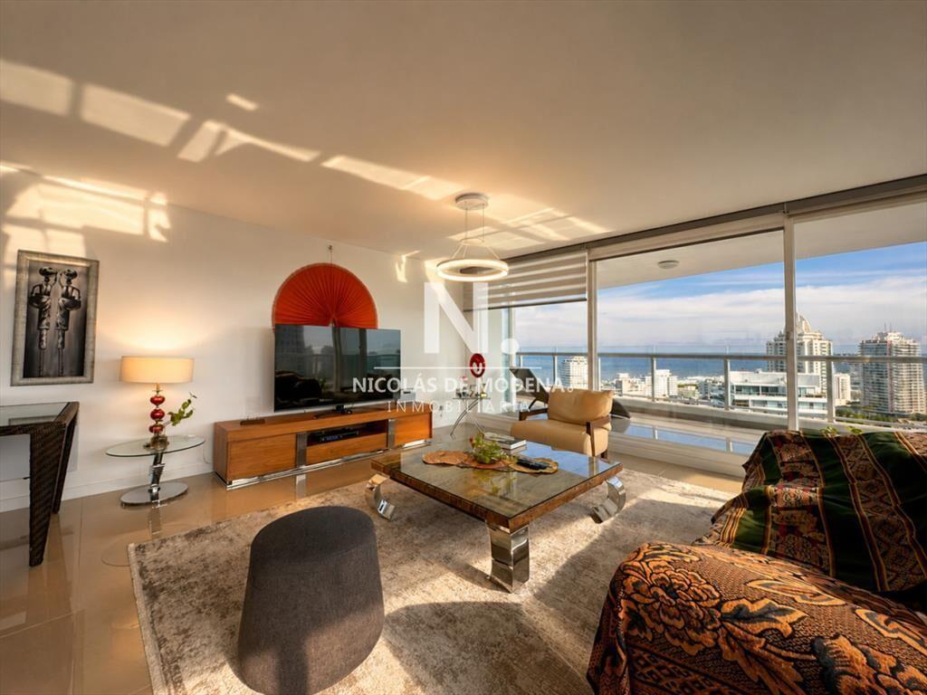 Venta de Apartamento en venta 3 dormitorios en y
