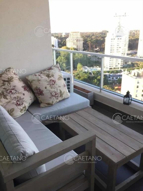 Excepcional apartamento con hermosa vista en