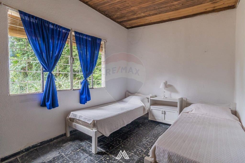 VENDO RESIDENCIAL ADULTO MAYOR AV. INSTRUCCIONES