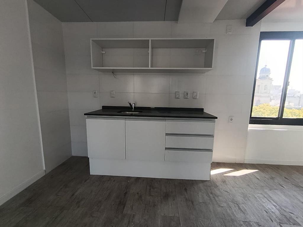 Estrena, frente Plaza Matriz, gran vista, 72 m2, 1 dormitor