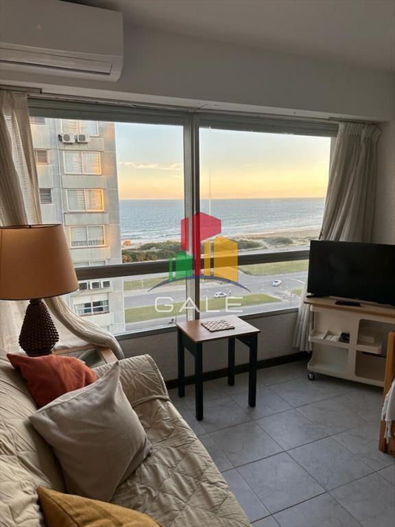 Una vista hermosa del mar!