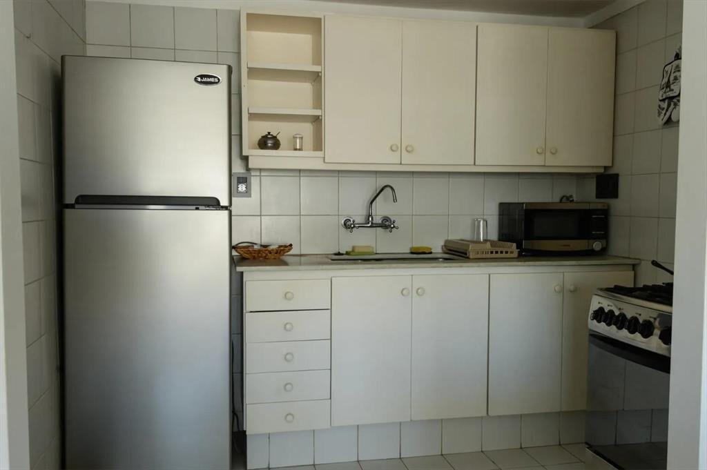 Alquiler Apartamento de un dormitorio. Pocitos ( Amueblad