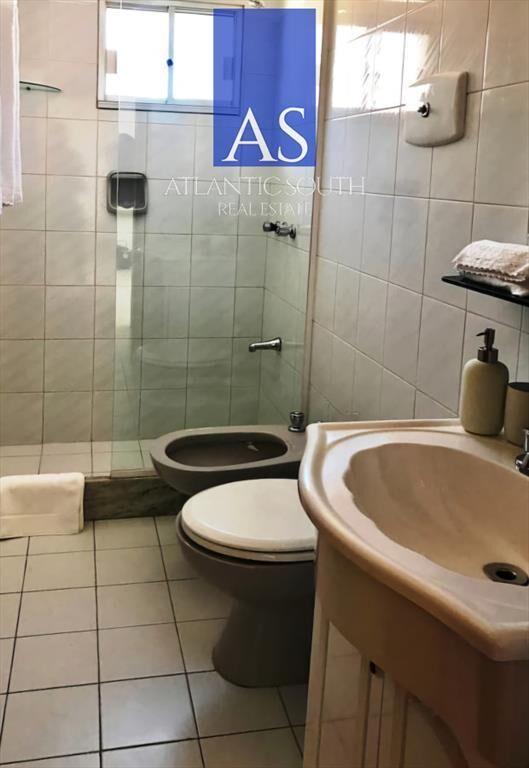Apartamento de 2 dormitorios con vista al mar y