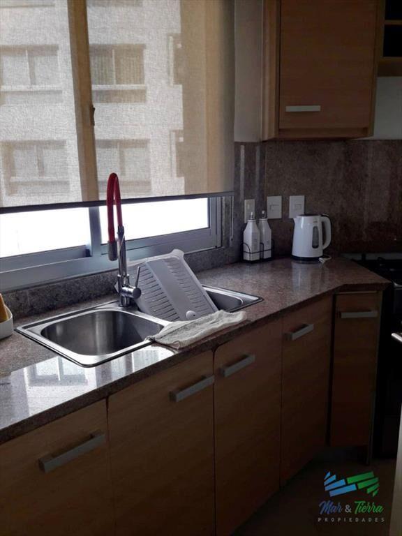 Apartamento en Roosevelt, 2 dormitorios, edificio