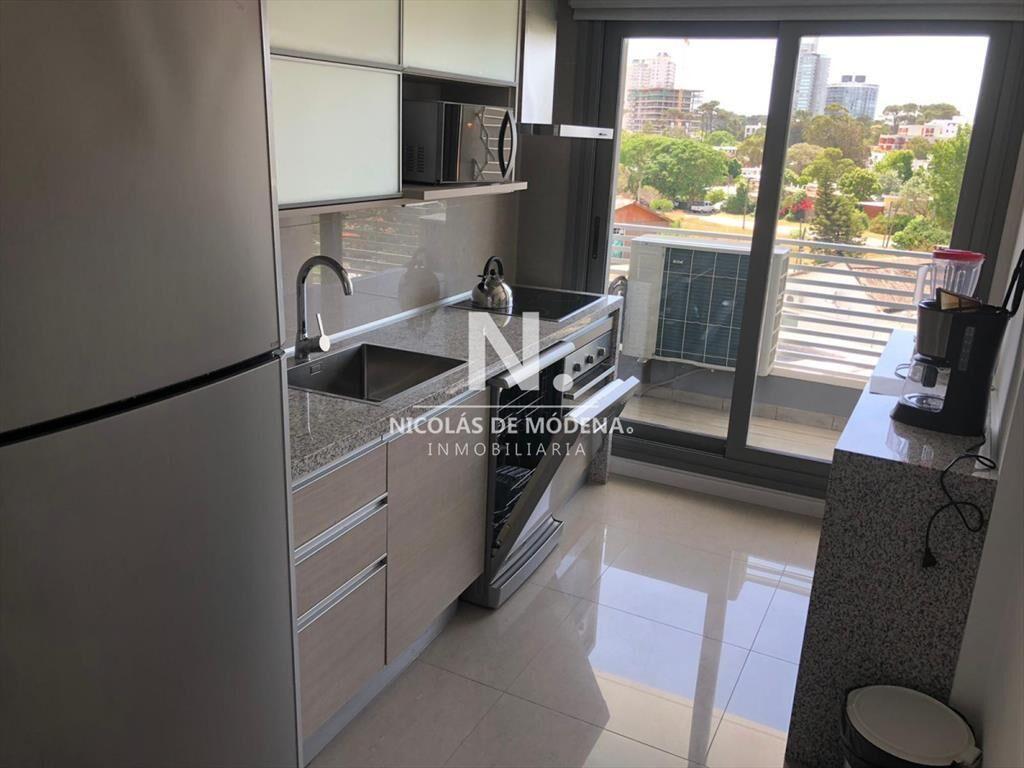 Espectacular apartamento en edificio con amenities de prime