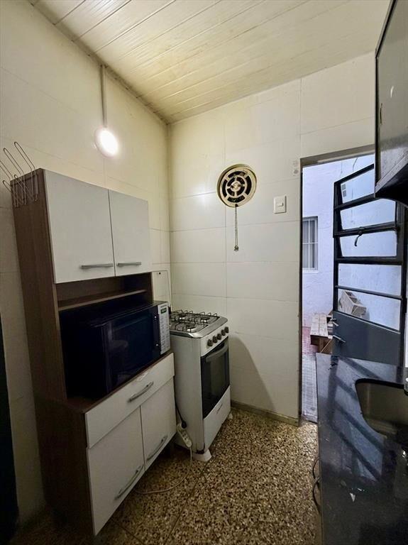 Venta apto Tres Cruces 2 dormitorios patio c renta