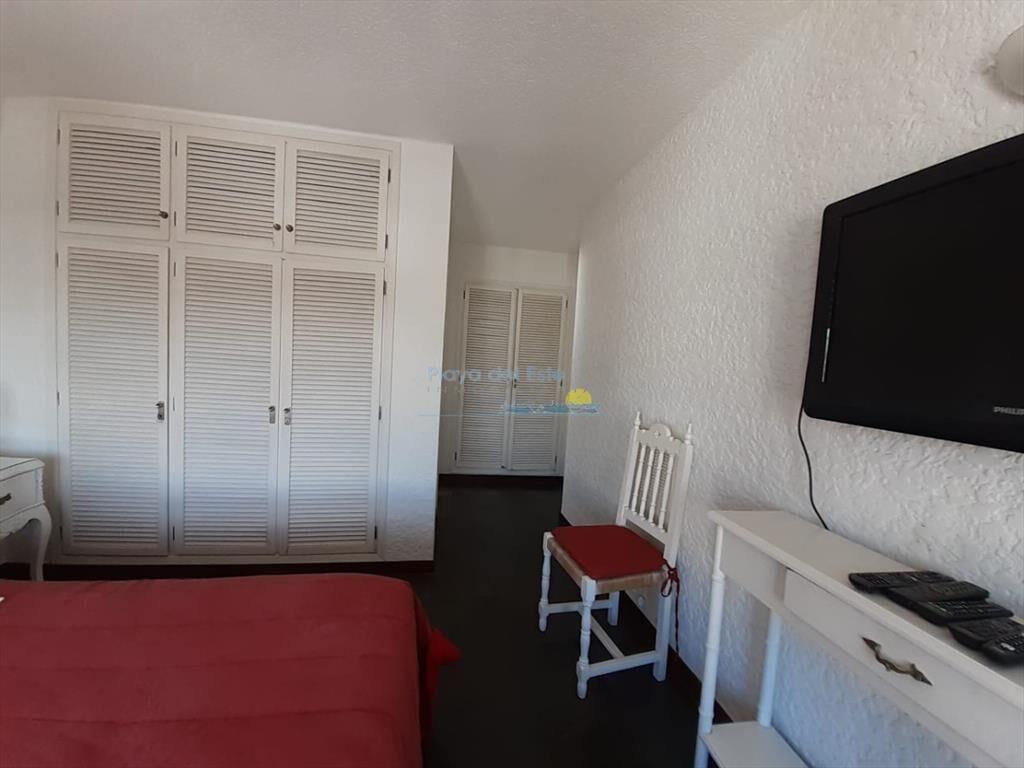 Apartamento de 3 dormitorios en Venta en Punta ,
