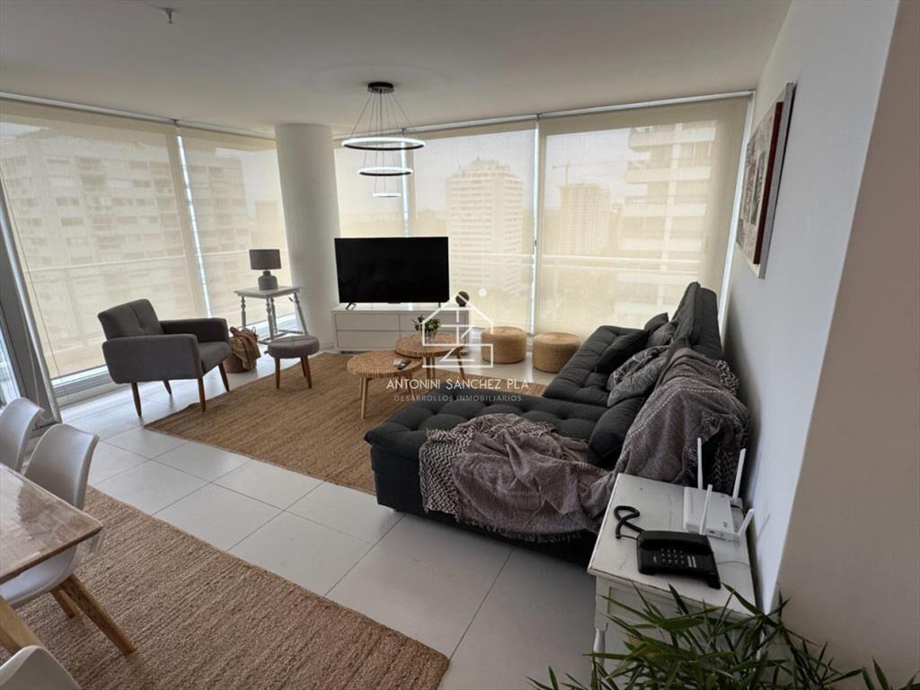 PISO ALTO EN ROOSEVELT CON SERVICIOS