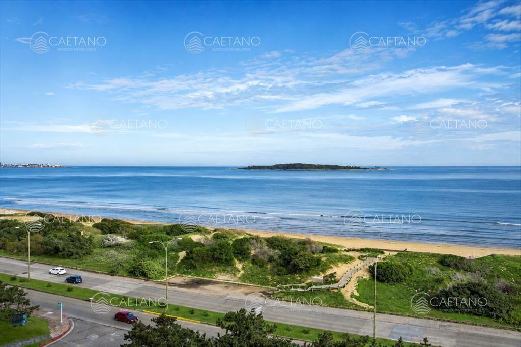 Departamento con vista al mar, en el edificio