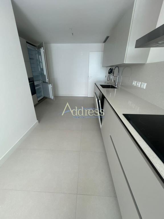 A estrenar apartamento en Le Parc IV