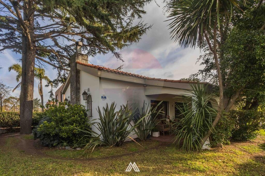 Venta hermosa Casa Carrasco 3 dormitorios, 3 baños