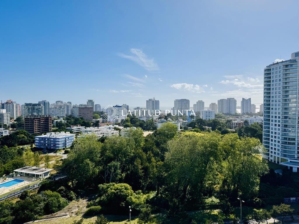 One, amplio apartamento de 3 suites