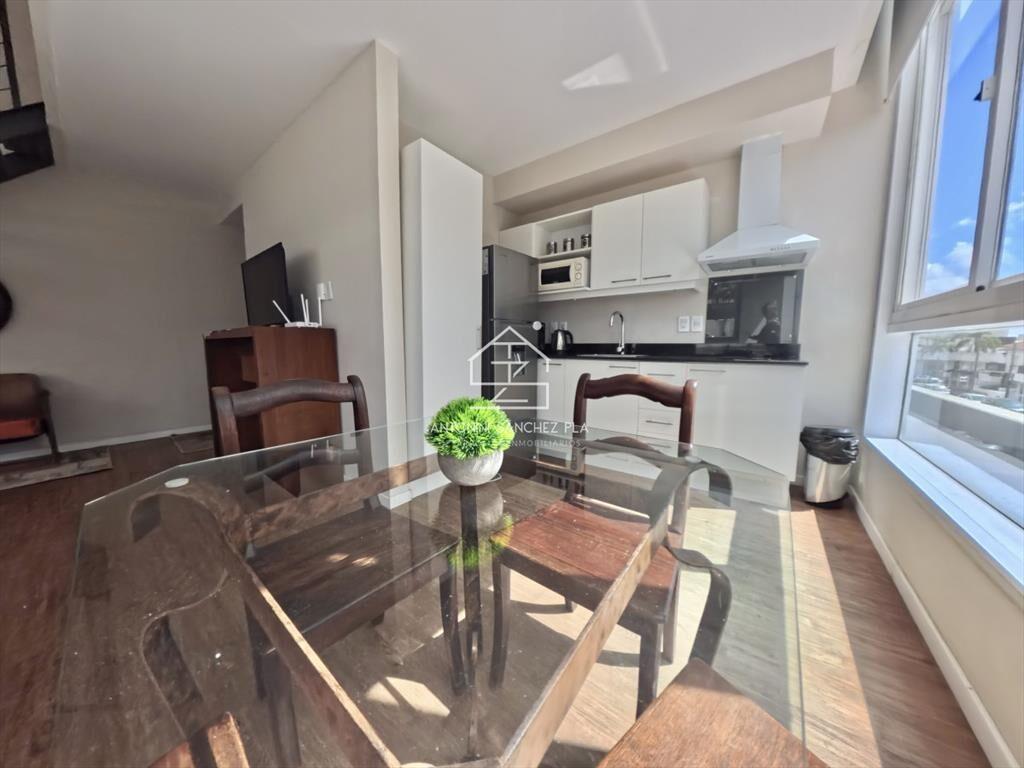 DUPLEX - PENINSULA