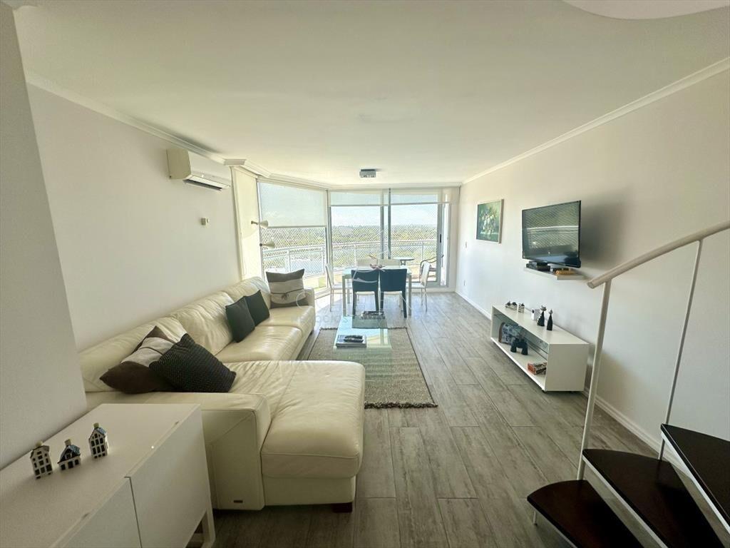 Pent House duplex en torre de categoria con