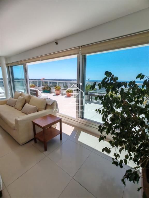 Venta Apartamento de 4 dormitorios Punta del Este