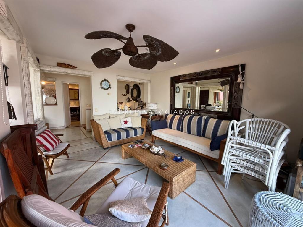 Duplex en venta en Marina del Este, Punta Ballena