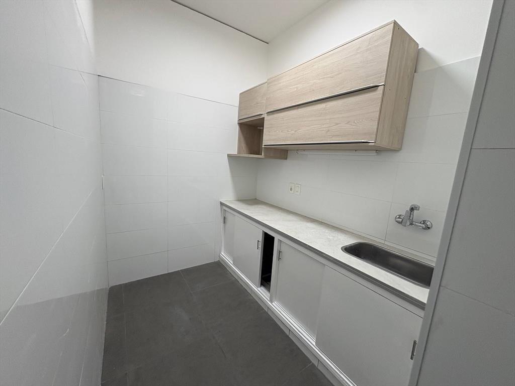 Alquiler - Local Comercial con 70 m2 en Ciudad Vieja - 25 de