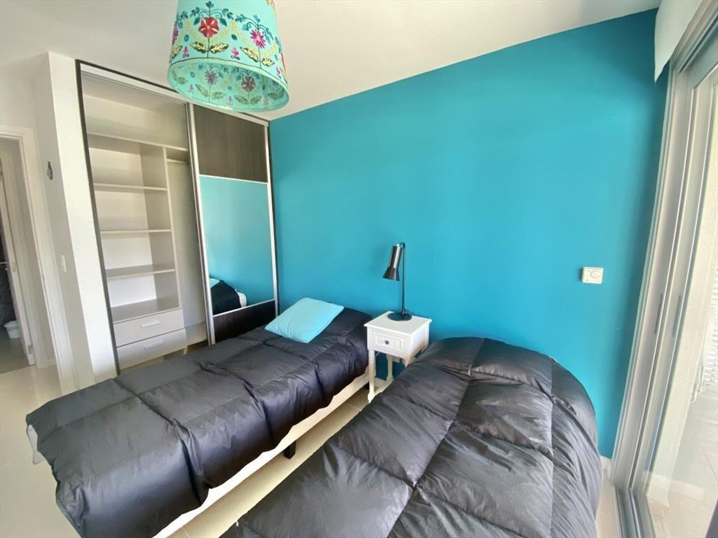 VENTA DE APARTAMENTO DE 3 DORMITORIOS - PLAYA