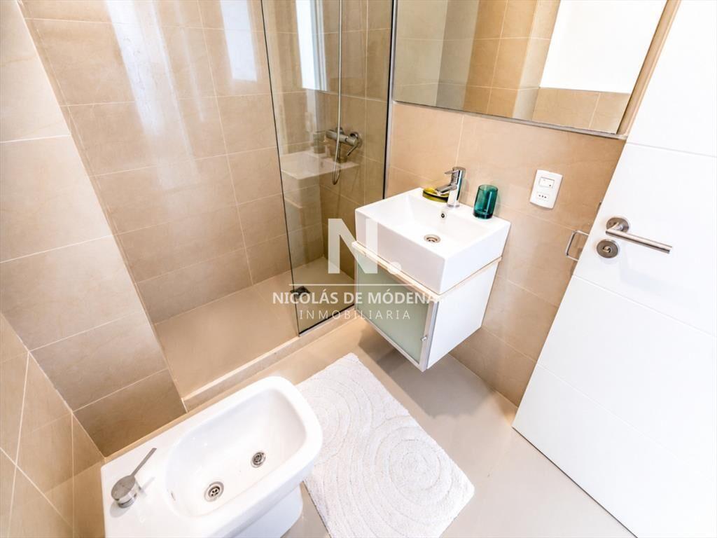 En venta apartamento de 3 dormitorios en Brava primera line
