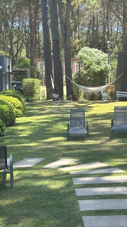 Excelente casa en venta en Club del Lago, Laguna